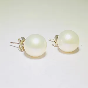 11.5mm Pearl Stud Earrings