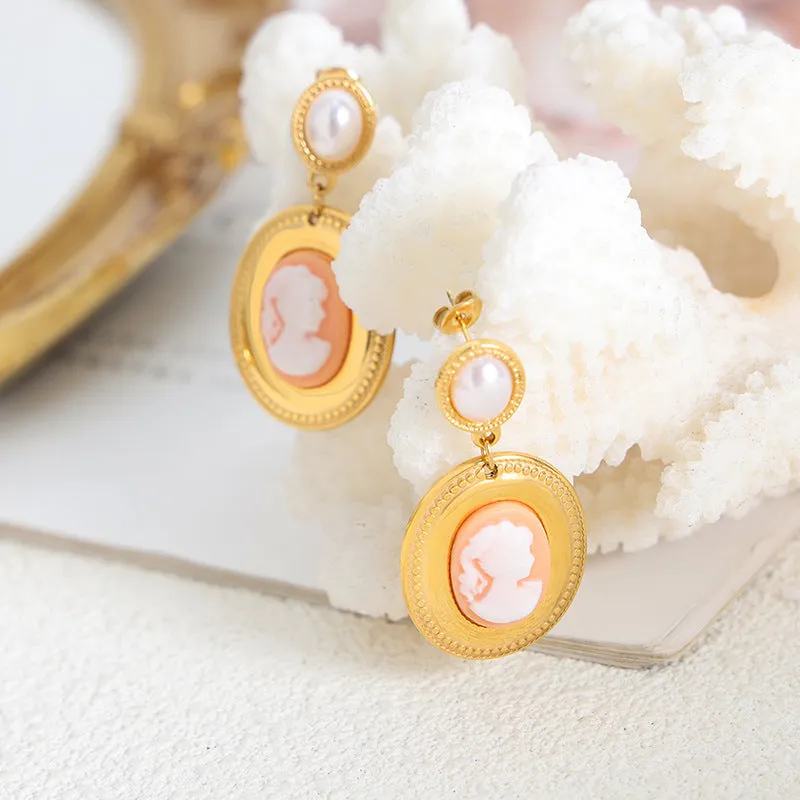 18K Gold Retro Fashion Inlaid Gems and Pearls with Versatile Earrings