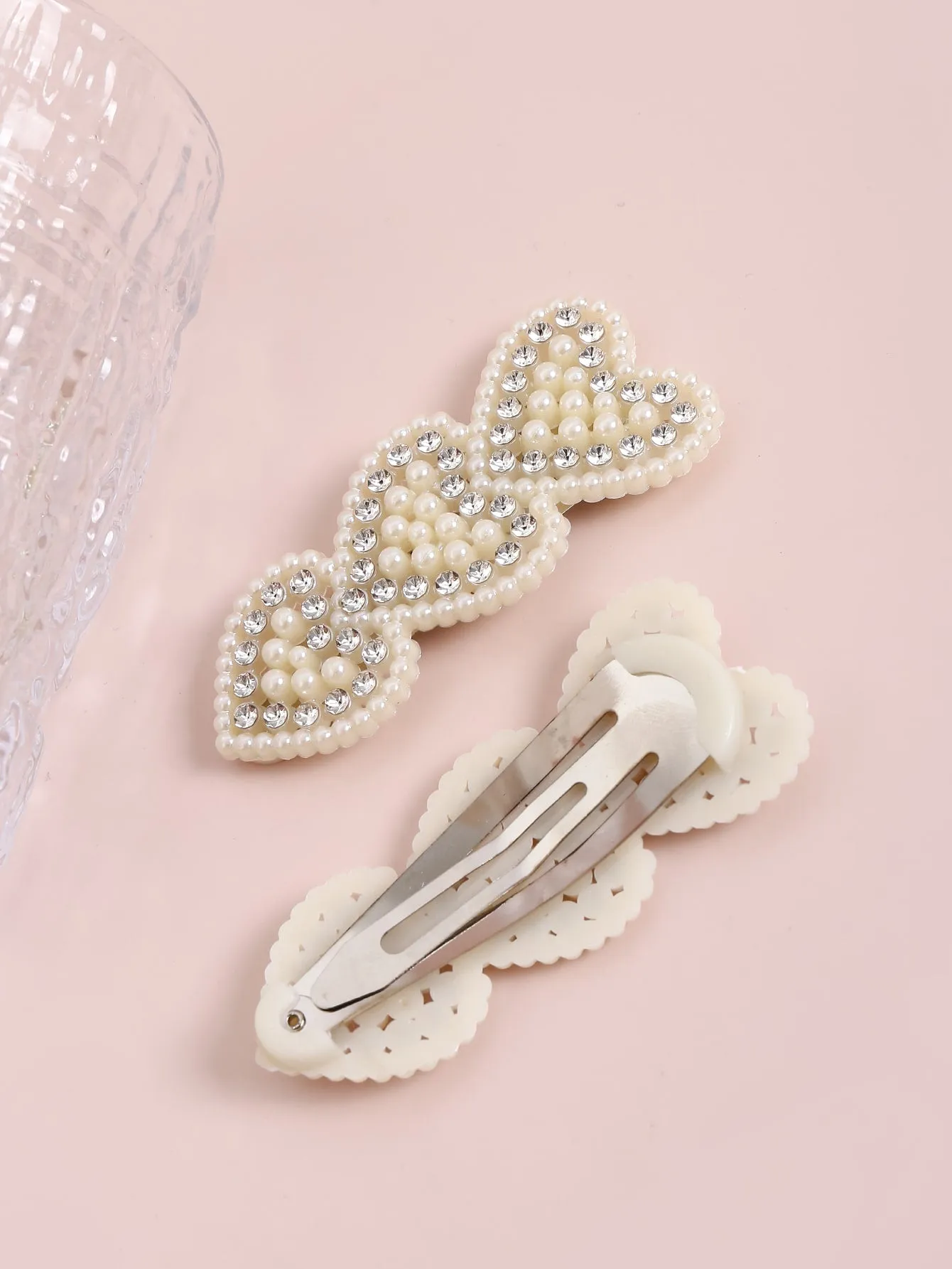 2pcs Rhinestone & Faux Pearl Heart Decor Snap Clip for Women Barrette Styling