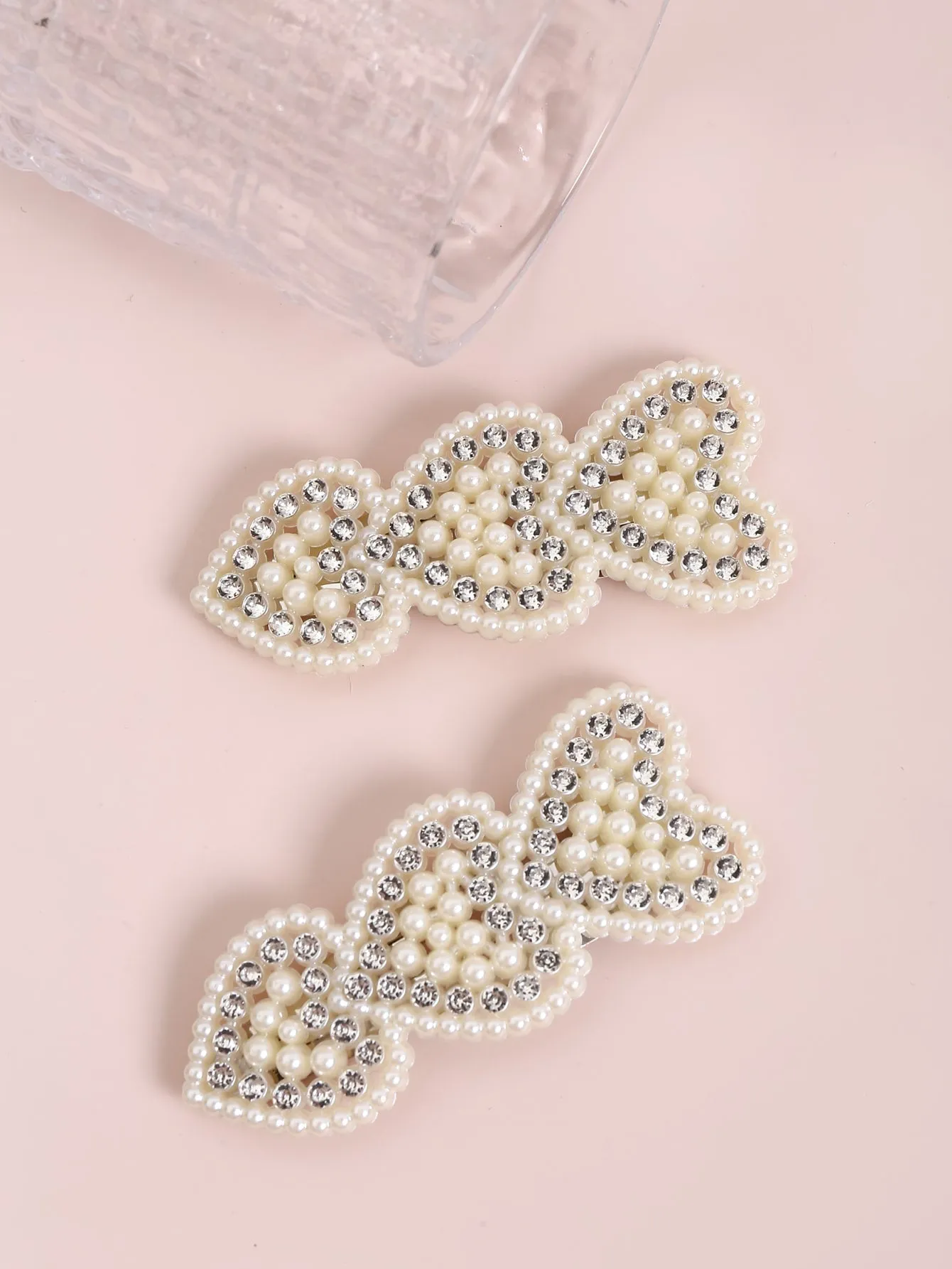 2pcs Rhinestone & Faux Pearl Heart Decor Snap Clip for Women Barrette Styling