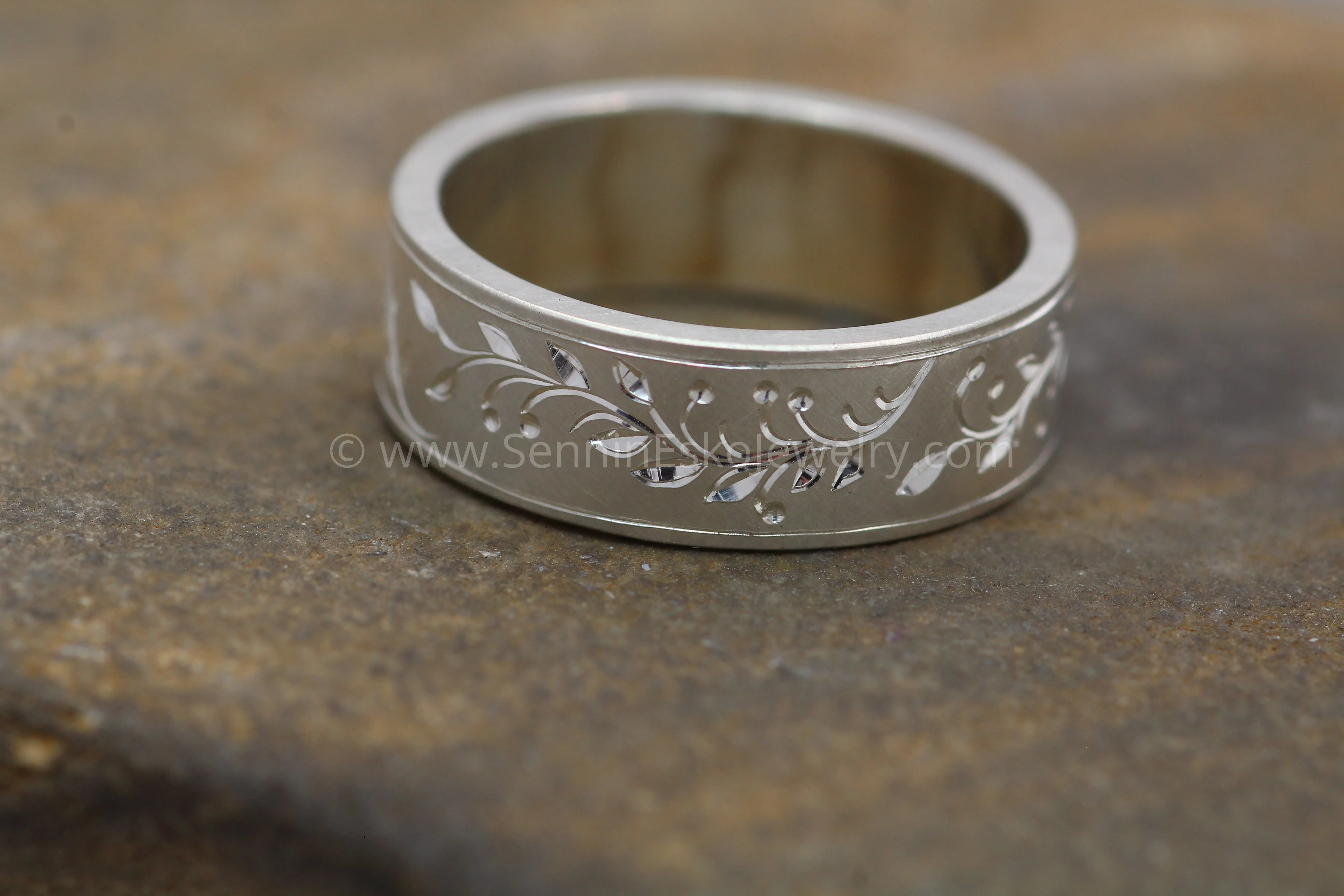 7x1.2mm Branches, Leaves & Berries Variation 1 - Silver Bright Cut Engraved Band