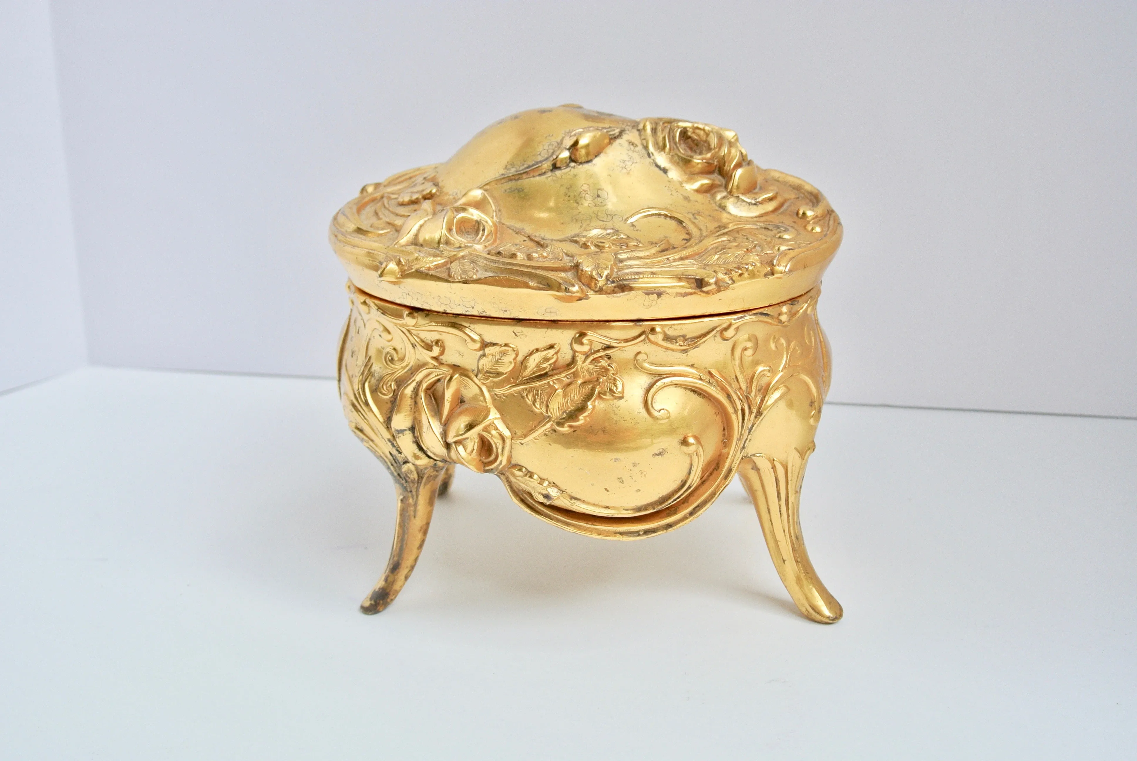 Art Nouveau Romance Keepsake Box (large)