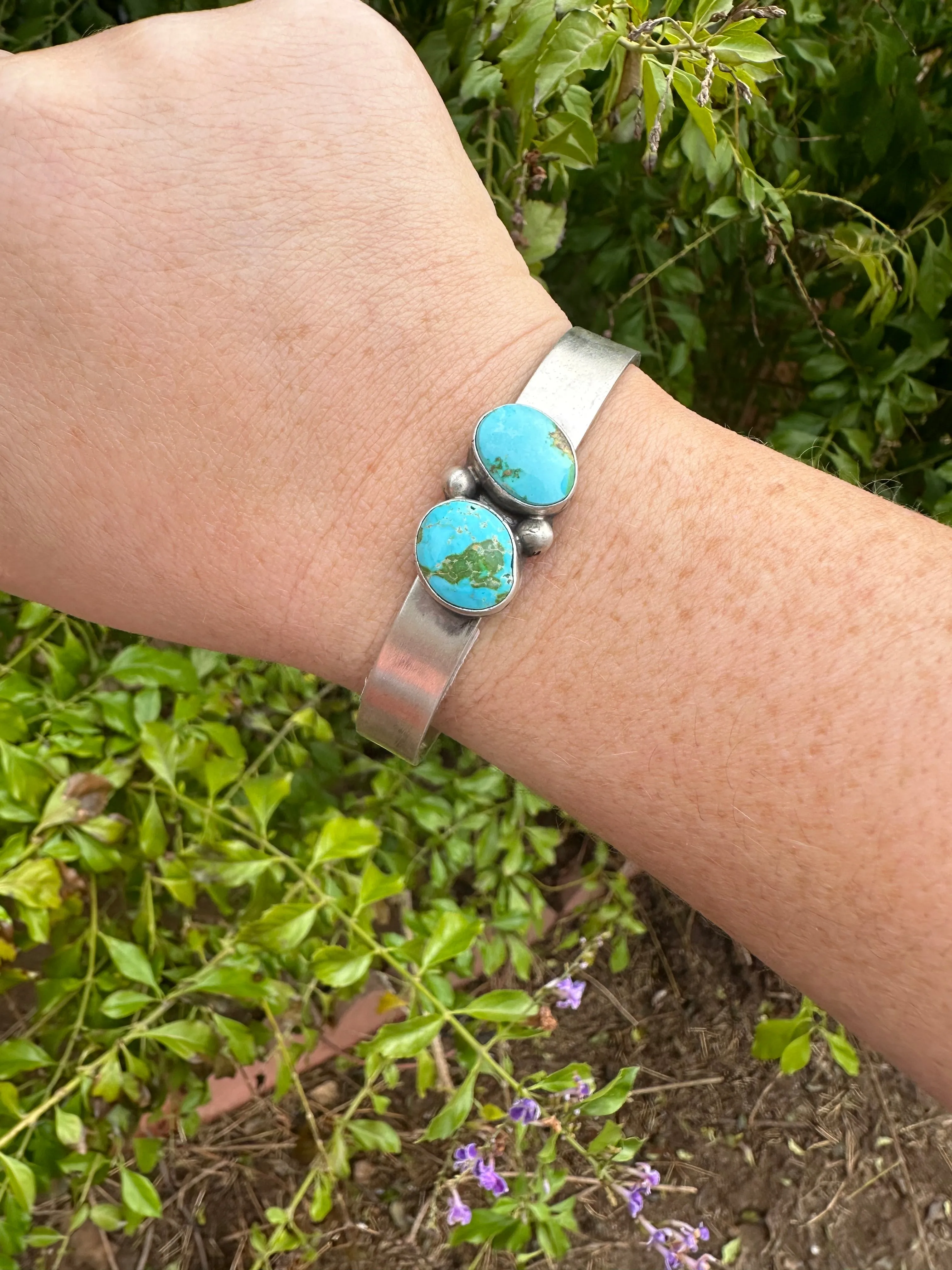 Beautiful Kathleen Livingston Navajo Sterling Sonoran Moutain Turquoise Bracelet Cuff Signed