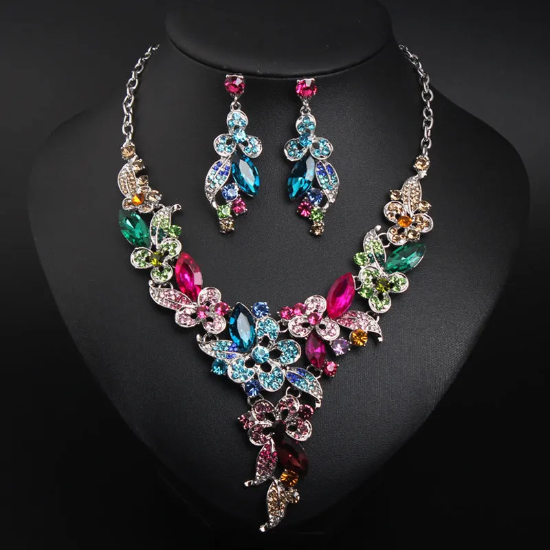 Hot-selling European and American jewelry set crystal necklace short collarbone fashion