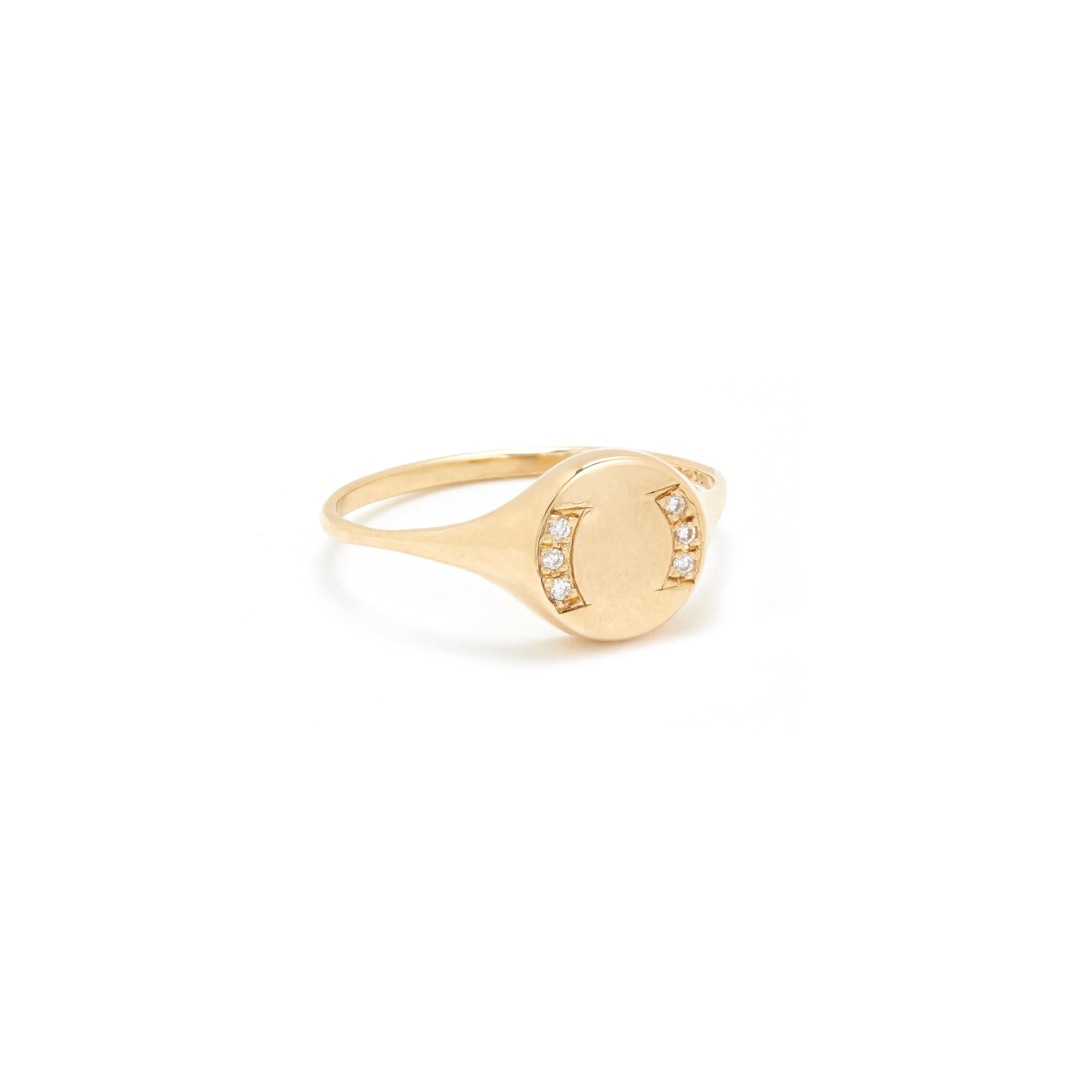 Round Signet Ring with Diamonds