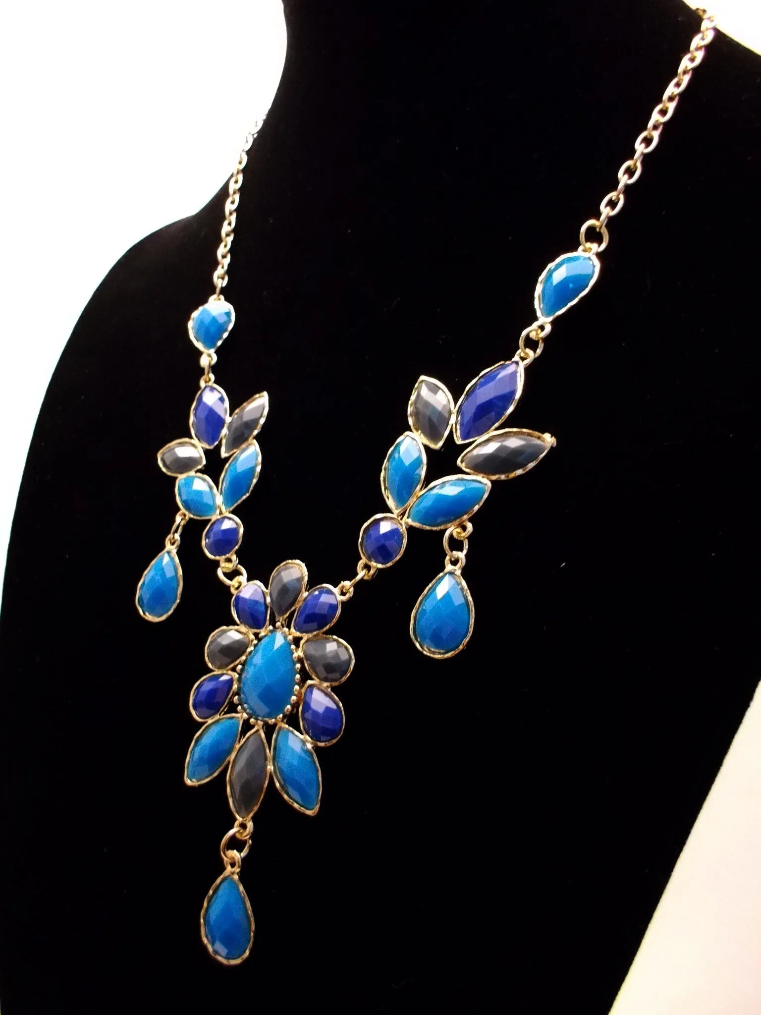 Shades of Blue Teardrop Leaf Necklace